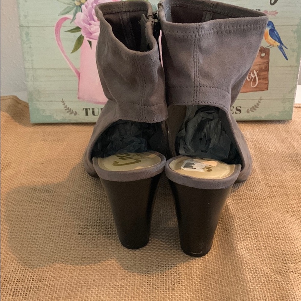 Circus Ankle Boot Sandal Size 8-1/2 - Picture 4 of 9